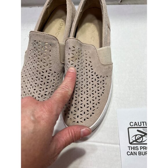 Vionic Kani Laser perforated design shoes women size 7 - Picture 7 of 9
